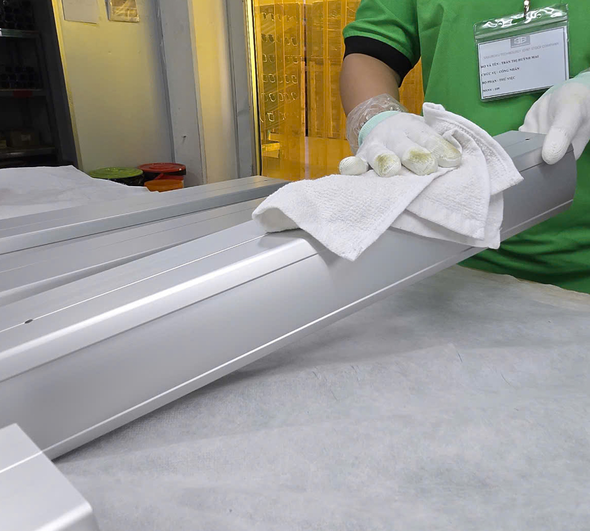 Sự Khác biệt giữa Cơ khí Truyền thống và Cơ khí Chính xác: Điều Bạn Cần Biết Trước Khi Sản Xuất